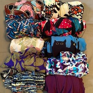 Set of 10 Lularoe tween size leggings.